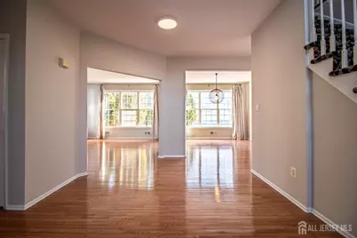 18 Seminole Court, Monroe Township, NJ 08831 - Photo 3