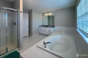 18 Seminole Ct, Monroe Township, NJ 08831 - Photo 31