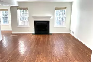 246 Hyde Park Rd, Franklin Township, NJ 08873 - Photo 3