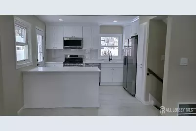 22 Robin Place, Sayreville, NJ 08859 - Photo 3