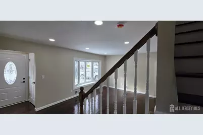 22 Robin Place, Sayreville, NJ 08859 - Photo 9