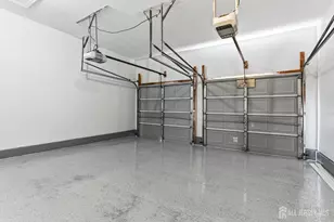 16 Rolling Brook Dr, Edison, NJ 08820 - Photo 37