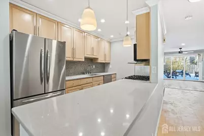 18 Irongate, Metuchen, NJ 08840 - Photo 5