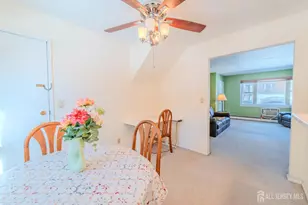 6 York Dr, Edison, NJ 08817 - Photo 9