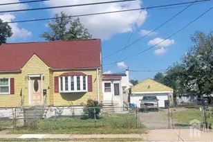 214 NE Campbell St, Woodbridge Township, NJ 07095 - Photo 1