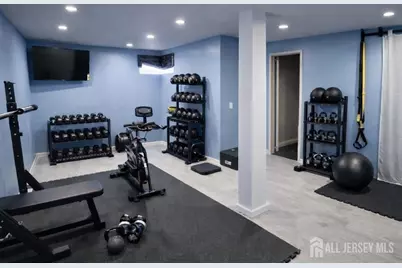 214 NE Campbell Street, Woodbridge Township, NJ 07095 - Photo 9