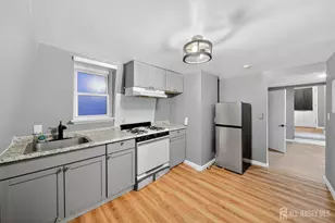 194 High St, Perth Amboy, NJ 08861 - Photo 5