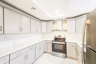 220C Manchester Ln, Monroe Township, NJ 08831 - Photo 13