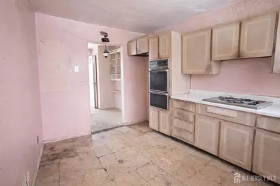 106 Athens Avenue, South Amboy, NJ 08879 - Photo 7