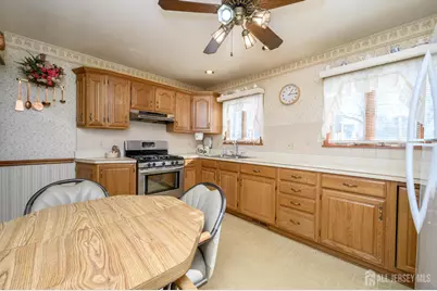 63 Leeds Drive, South Plainfield, NJ 07080 - Photo 9