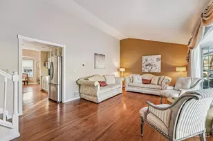 42 Colburn Rd, East Brunswick Township, NJ 08816 - Photo 5