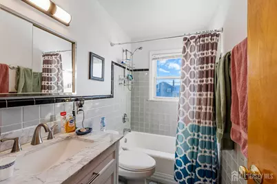 241 Cook Avenue, Middlesex, NJ 08846 - Photo 21