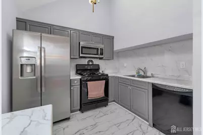 160 Brown Avenue, Woodbridge Township, NJ 08830 - Photo 5