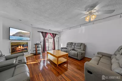 99 Woodmere Drive, Sayreville, NJ 08859 - Photo 9