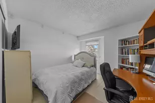 99 Woodmere Dr, Sayreville, NJ 08859 - Photo 33