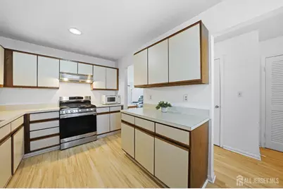 99 Woodmere Drive, Sayreville, NJ 08859 - Photo 21