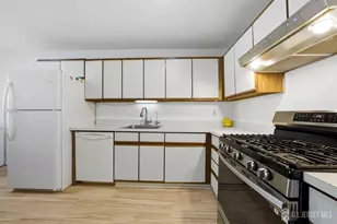 99 Woodmere Dr, Sayreville, NJ 08859 - Photo 19