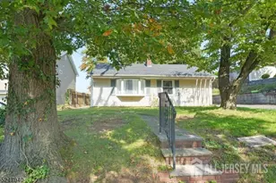 67 Woodland Ave, Woodbridge Township, NJ 08863 - Photo 11