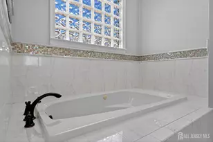 47 E Sedgwick St, Monroe Township, NJ 08831 - Photo 23