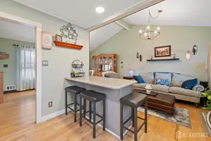 21 McGinnis Rd, Edison, NJ 08817 - Photo 11