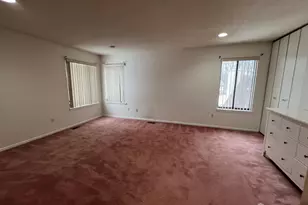 89 Gate House Ln, Edison, NJ 08820 - Photo 15