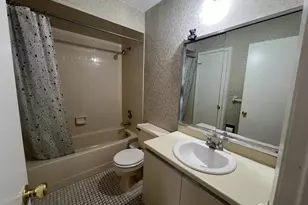 89 Gate House Ln, Edison, NJ 08820 - Photo 9