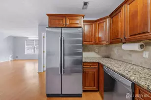 108 Prestwick Way, Edison, NJ 08820 - Photo 9