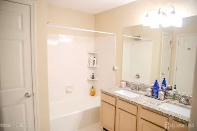 7 Leshyk Drive, Sayreville, NJ 08859 - Photo 11