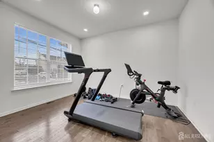 1497 Thomas Ave, North Brunswick Township, NJ 08902 - Photo 9