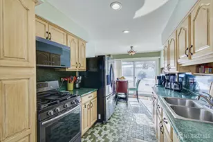 34 Sturgis Rd, South Brunswick Township, NJ 08824 - Photo 7