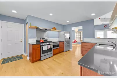 47 Hedge Row Road, Plainsboro Township, NJ 08540 - Photo 5