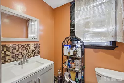 54 E Pennsylvania Avenue, Avenel, NJ 07001 - Photo 7