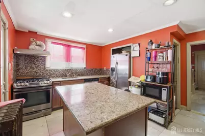 54 E Pennsylvania Avenue, Avenel, NJ 07001 - Photo 9