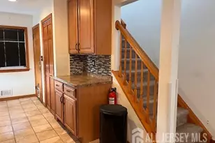 12 Burlew Pl, Sayreville, NJ 08859 - Photo 23