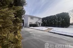 12 Burlew Pl, Sayreville, NJ 08859 - Photo 3