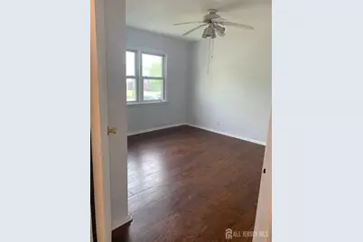 11 S Pelham Avenue, Edison, NJ 08344 - Photo 7