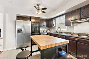 3 Stafford Dr, Piscataway Township, NJ 08854 - Photo 9