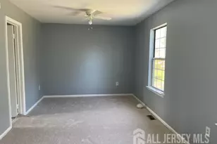 22 Anderson Ct, East Brunswick Township, NJ 08816 - Photo 3