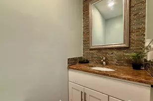 5 Viburnum Ct, East Brunswick Township, NJ 08816 - Photo 11