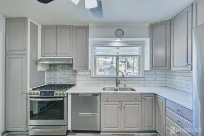 9 Olden Road, Edison, NJ 08817 - Photo 15