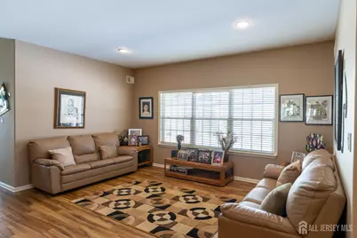 125 Fontaine Court, Monroe Township, NJ 08831 - Photo 5