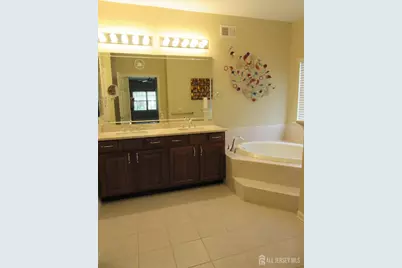 125 Fontaine Court, Monroe Township, NJ 08831 - Photo 17