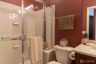 125 Fontaine Ct, Monroe Township, NJ 08831 - Photo 25