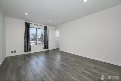 303 Michaels Court, Woodbridge Township, NJ 07095 - Photo 21