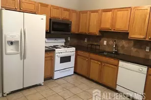 301 Pinelli Dr, Piscataway Township, NJ 08854 - Photo 3