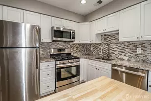 1532 Waterford Dr, Edison, NJ 08817 - Photo 7