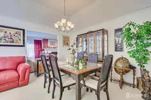 25 Martin Van Buren Dr, Monroe Township, NJ 08831 - Photo 9