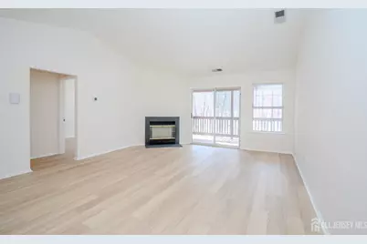 32 Tanglewood Court, South Brunswick Township, NJ 08852 - Photo 3