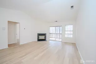 32 Tanglewood Ct, South Brunswick Township, NJ 08852 - Photo 3