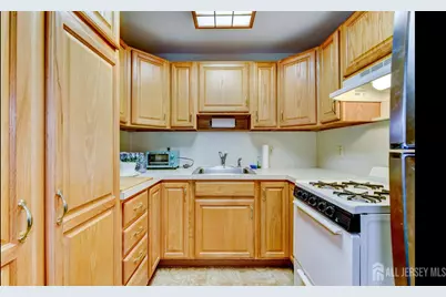 112 Madison Drive, South Plainfield, NJ 07080 - Photo 31